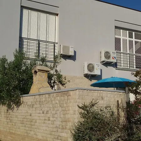 Direkt Am Liegendes Mit Garten By Interhome *